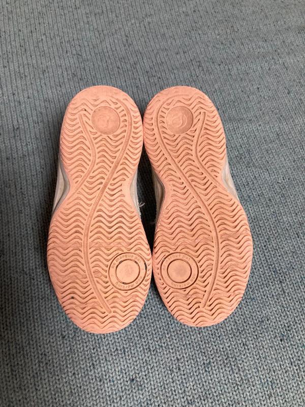 Entre Particuliers - Chaussures de sport 4/4
