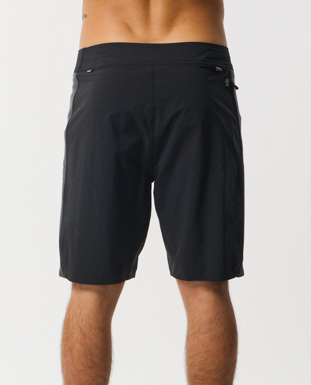 Bermuda Masculina Mirage 3-2-One Ultimate 19" 2/7