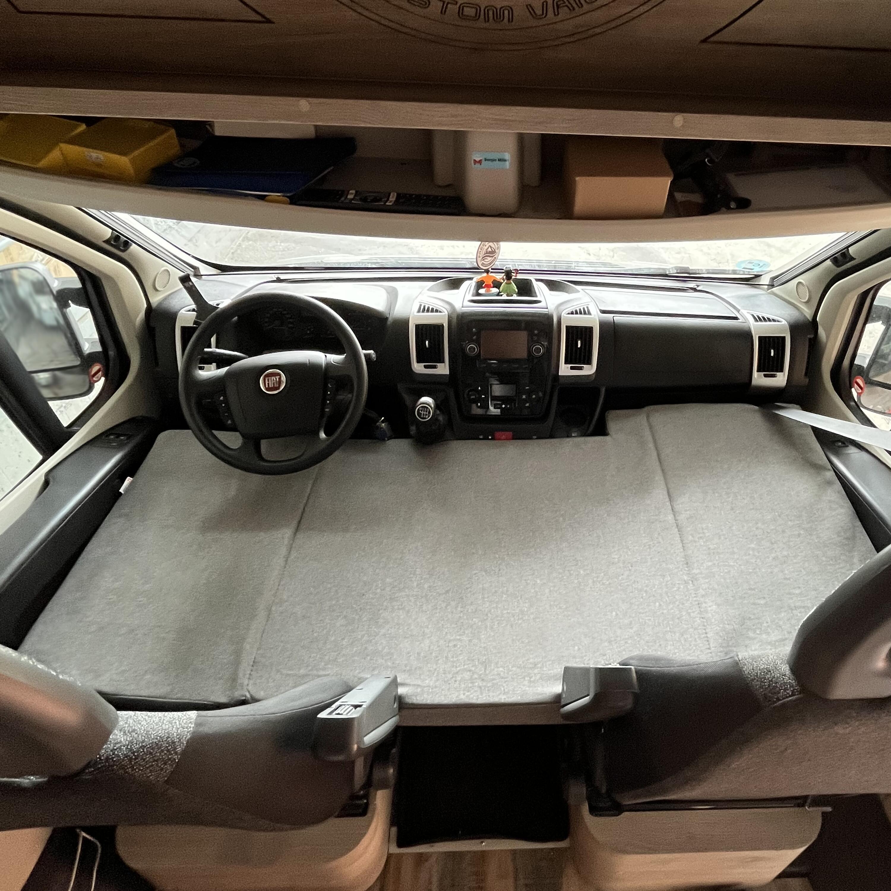 Conjunto de cama frontal Ducato + Jogo de lençóis 6/7
