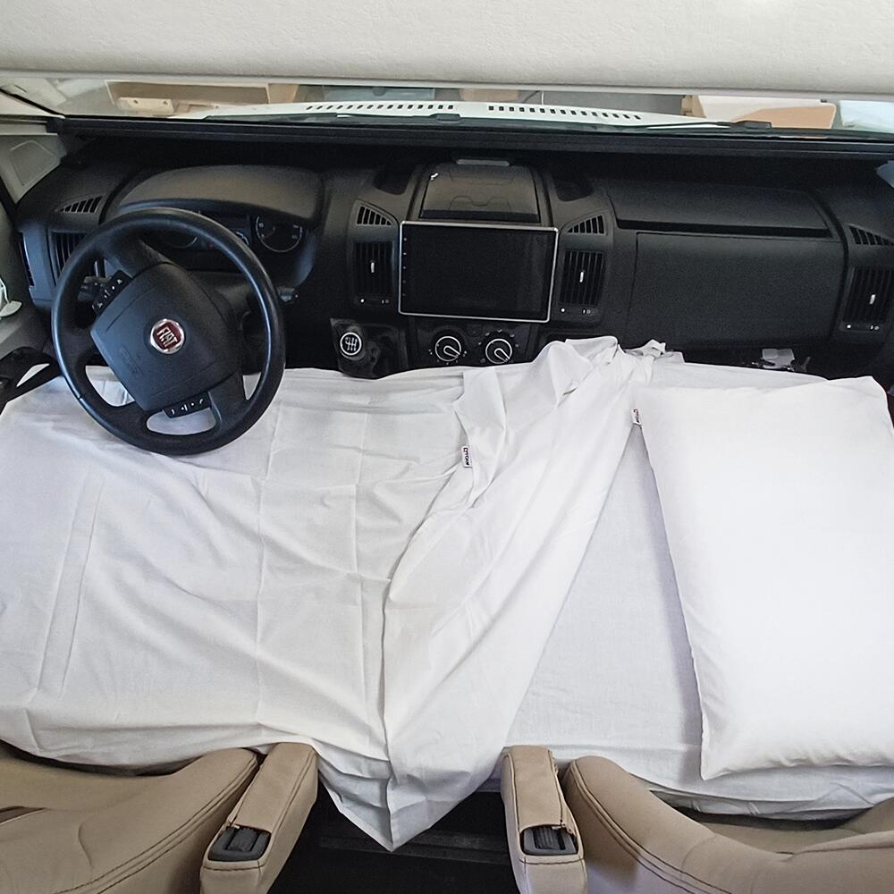 Conjunto de cama frontal Ducato + Jogo de lençóis 4/7