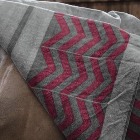 Fleecedecke Square Heavy Fishbone grey/bordeaux 140x120cm 6/7