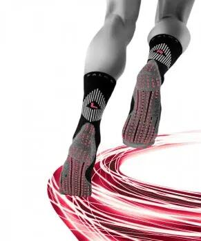 Chaussettes de sport Falke 4 Grip rouge 2/4