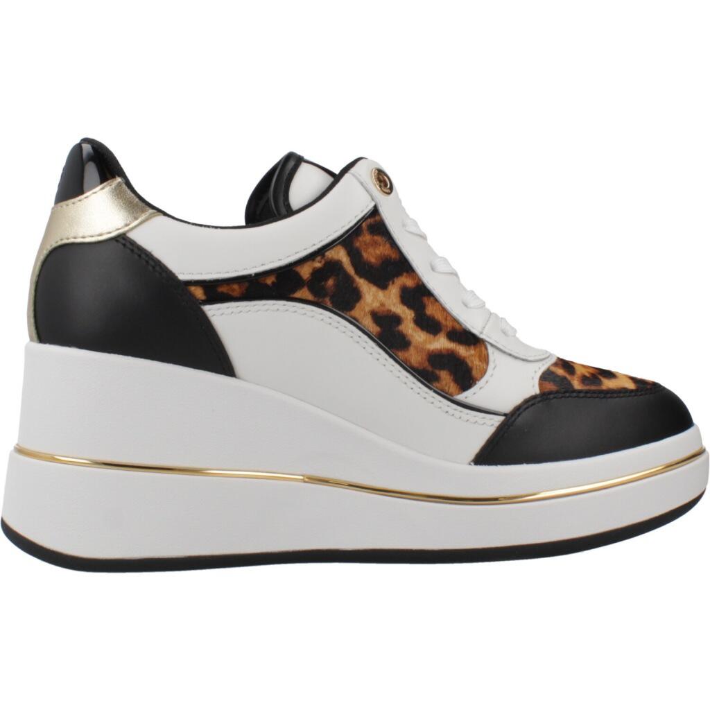 Baskets Michael Kors Modèle Emmy Wedge Trainer Couleur Imprimé Animalier 4/5