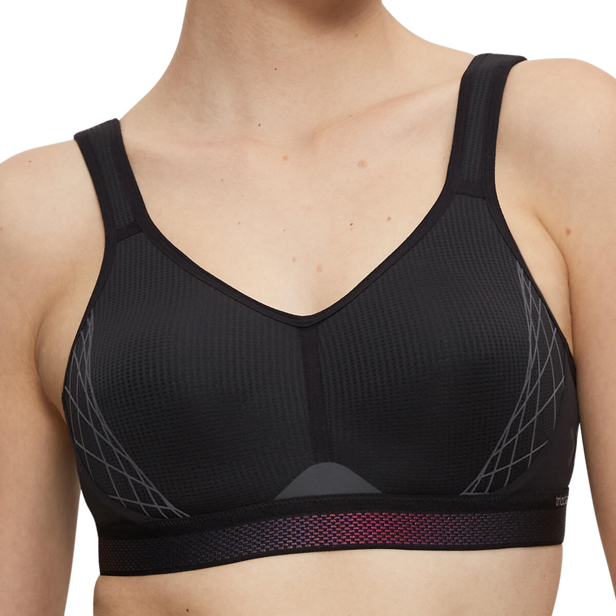 TRIACTION Triumph Triaction Cardio Flow Padded Sports Bra, UK 36F/EU 80F, Black