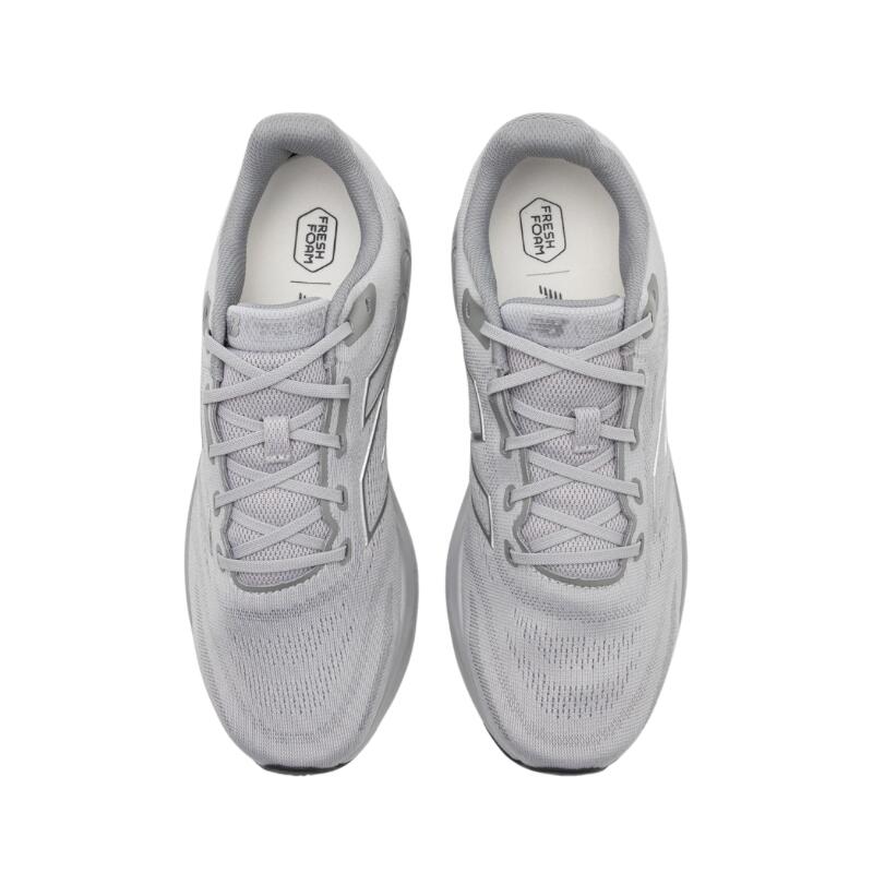 Chaussures de running New Balance 680 gris semelle amortissante 4/6