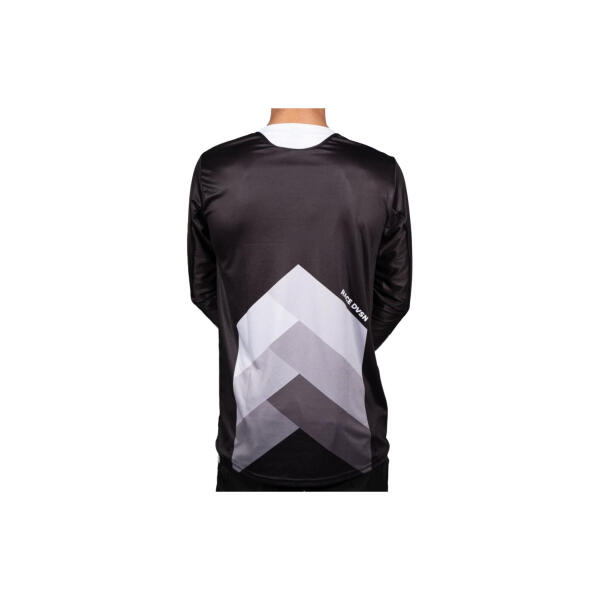 Camiseta de Manga Larga Staystrong - Chevron Negro 2/5