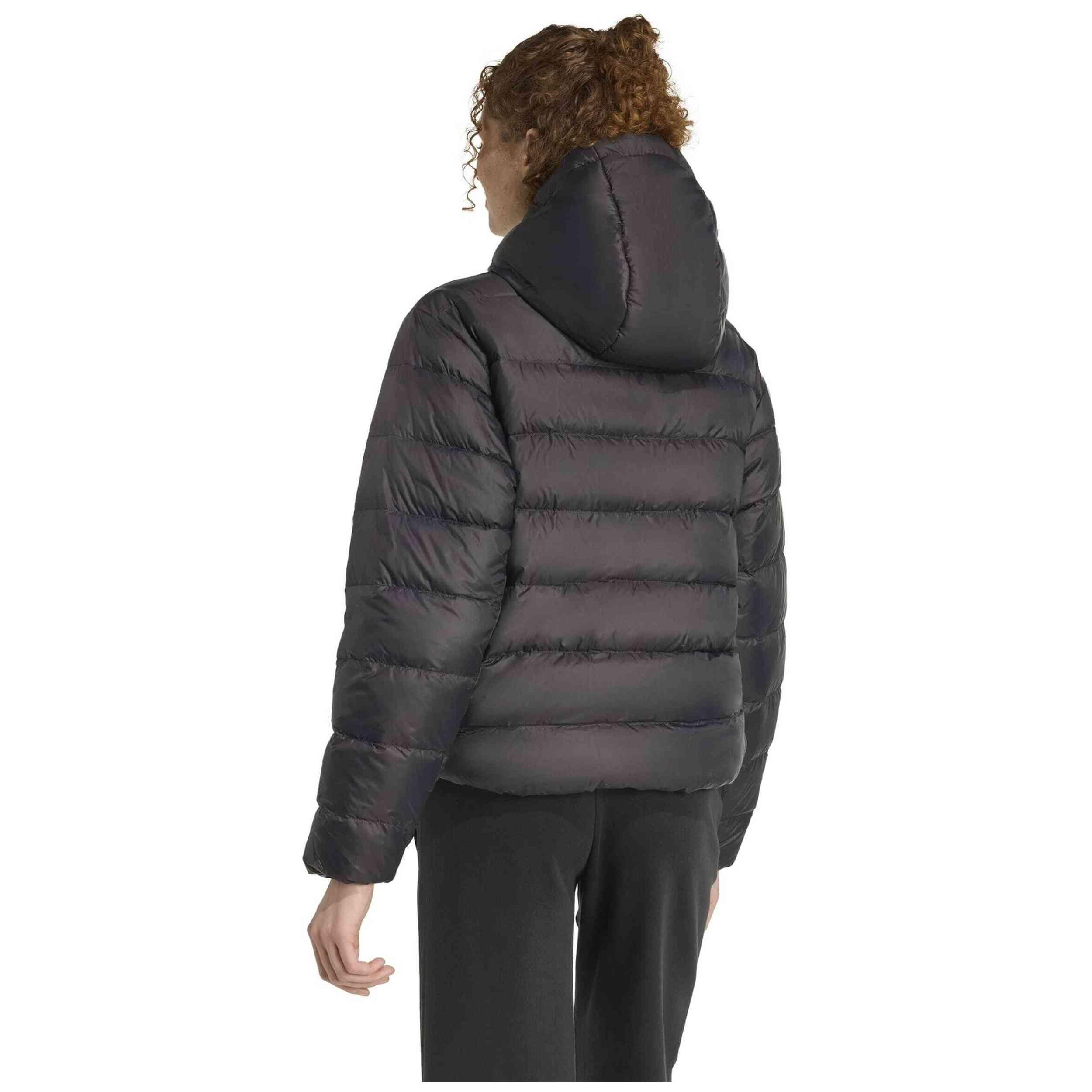 Manteau Adidas modèle KC1580 pour femmes 2/6