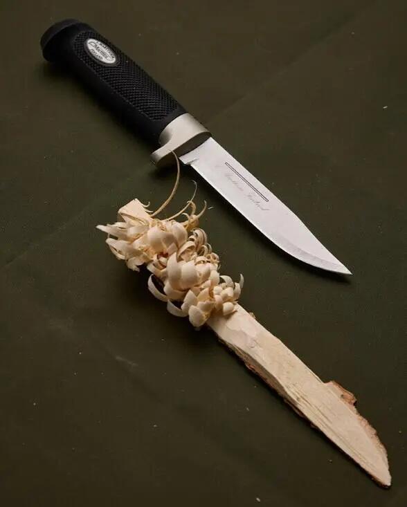 Marttiini Condor Big Game kés, 13 cm-es penge, bőrtok 3/5