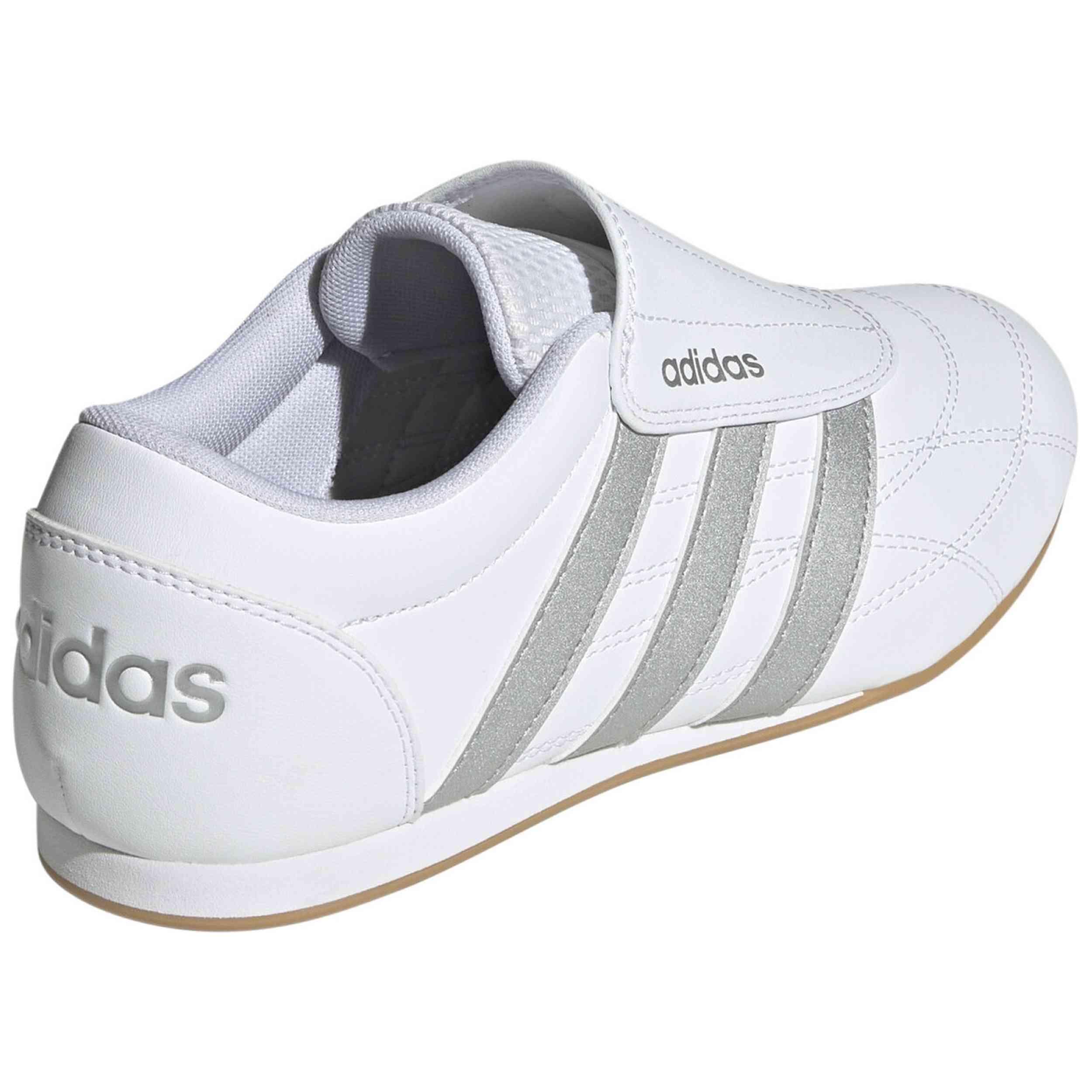 Baskets Adidas modèle JQ0893 pour femmes 5/5