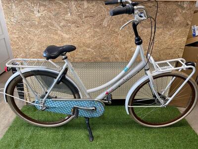 White cortina lief - mom's transport!