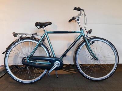 28 inch gazelle orange met 7 versnellingen.