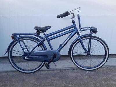 24 inch sparta pickup met 3 versnellingen en een voordrager.