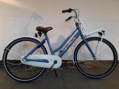 26 inch gazelle miss grace met 3 versnellingen en voordrager.