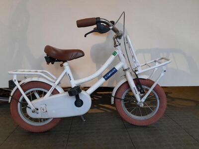 12,5 inch alpina cargo met een voordrager.