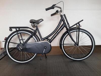 24 inch cortina u4 transport met 3 versnellingen en een voordrager.