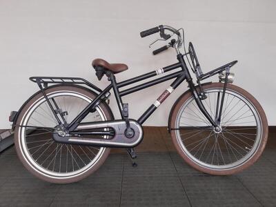 22 inch alpina cargo met een voordrager.