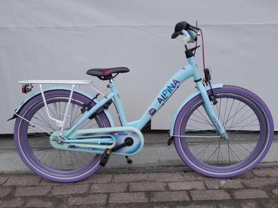 22 inch alpina girlpower met handremmen en een terugtraprem.
