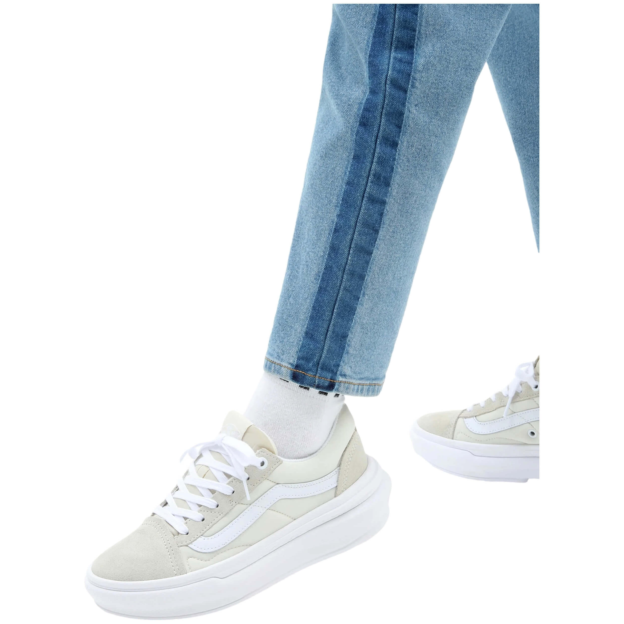 Baskets Vans modèle VN0A7Q5E1NF1 pour femmes 2/4