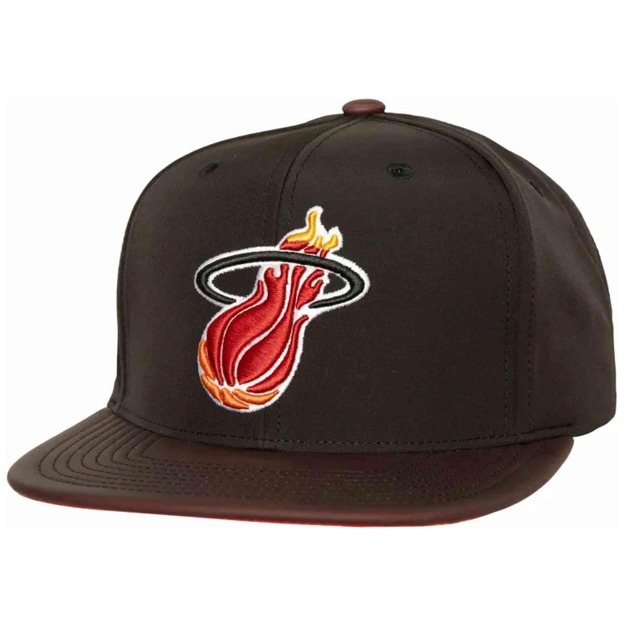 MITCHELL & NESS picture