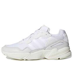 Baskets Adidas modèle F97176 pour homme