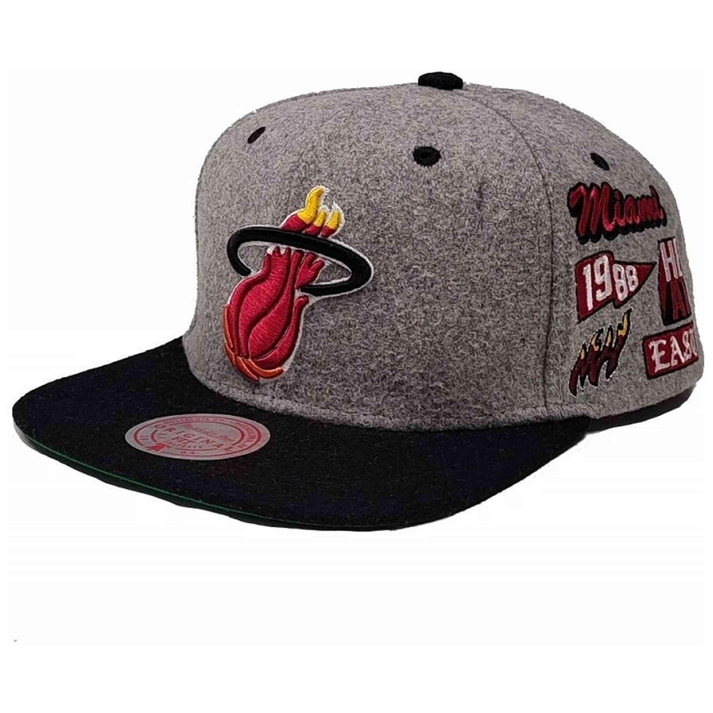 MITCHELL & NESS picture
