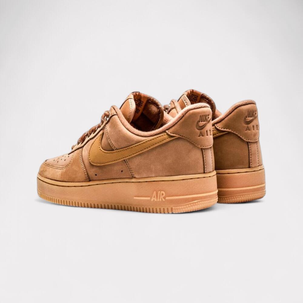 Buty lifestyle męskie Nike Air Force 1 '07 WB CJ9179-200 3/4