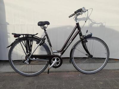 28 inch koga prominence met 27 versnellingen.