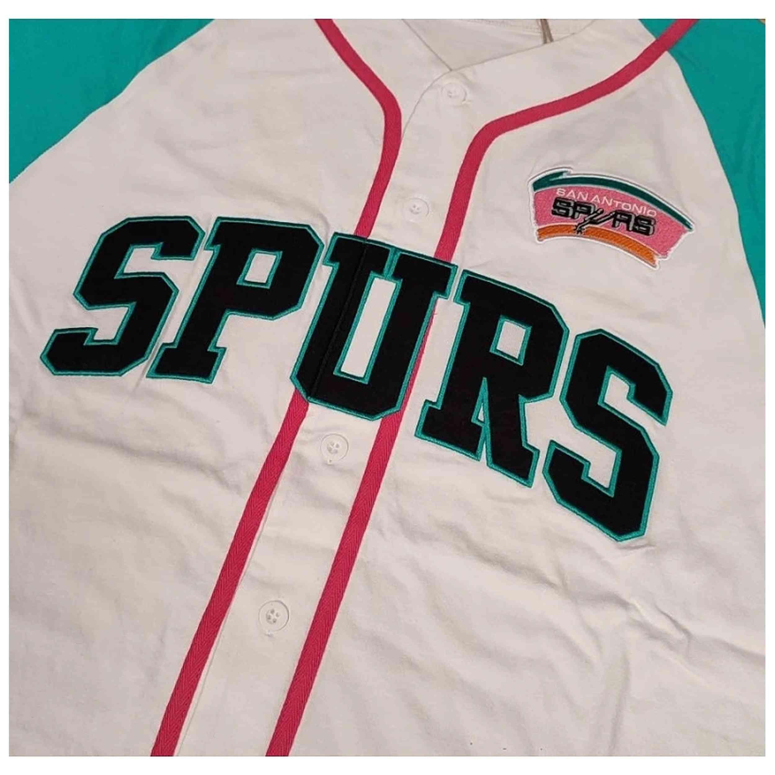 Camiseta de baloncesto Mitchell & ness modelo TBTF4994-SASYYPPPWHIT para hombre 3/3