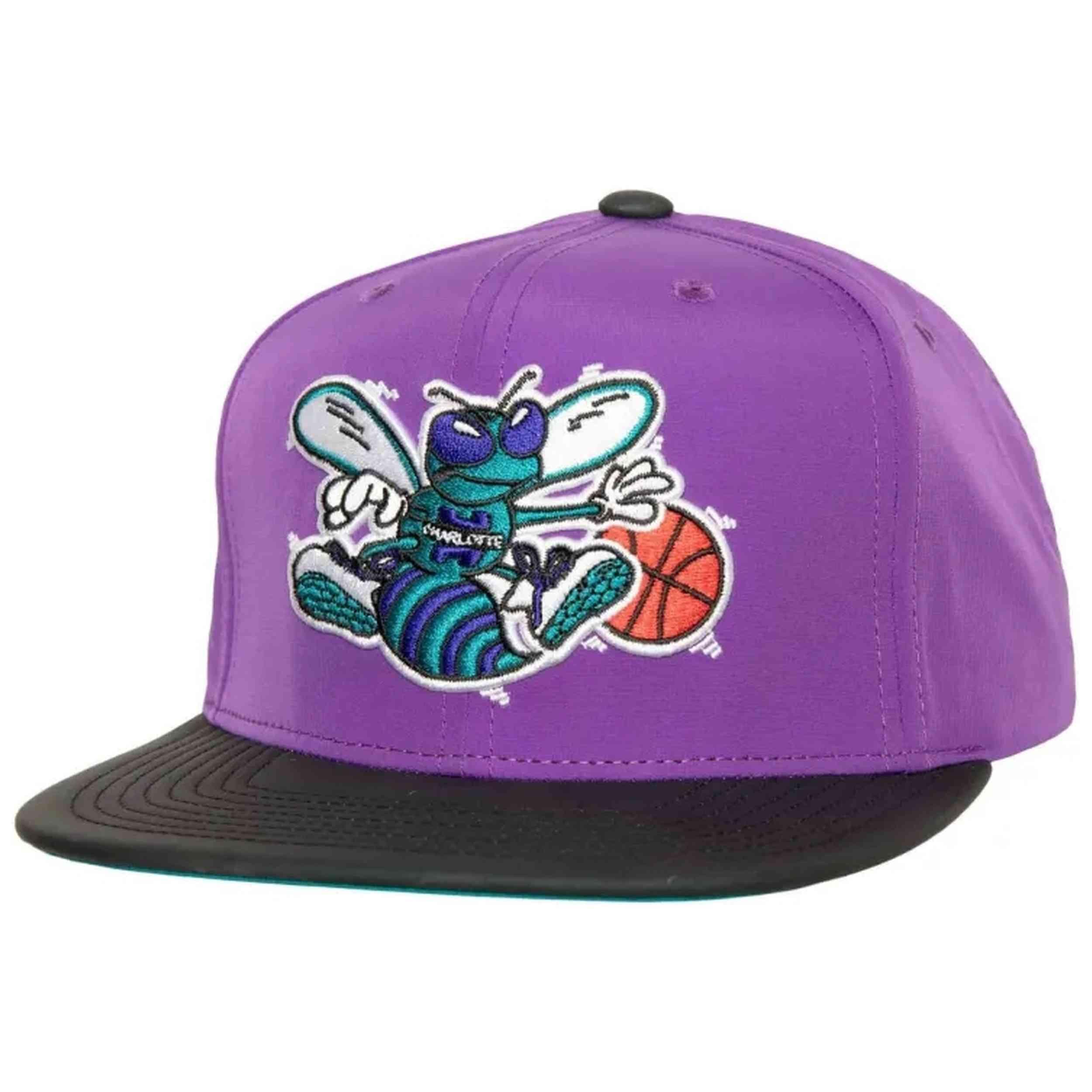 MITCHELL & NESS picture