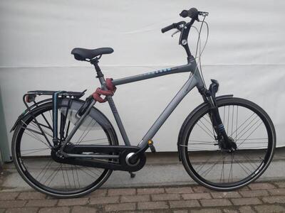 28 inch giant ultimo met 7 versnellingen en vering.