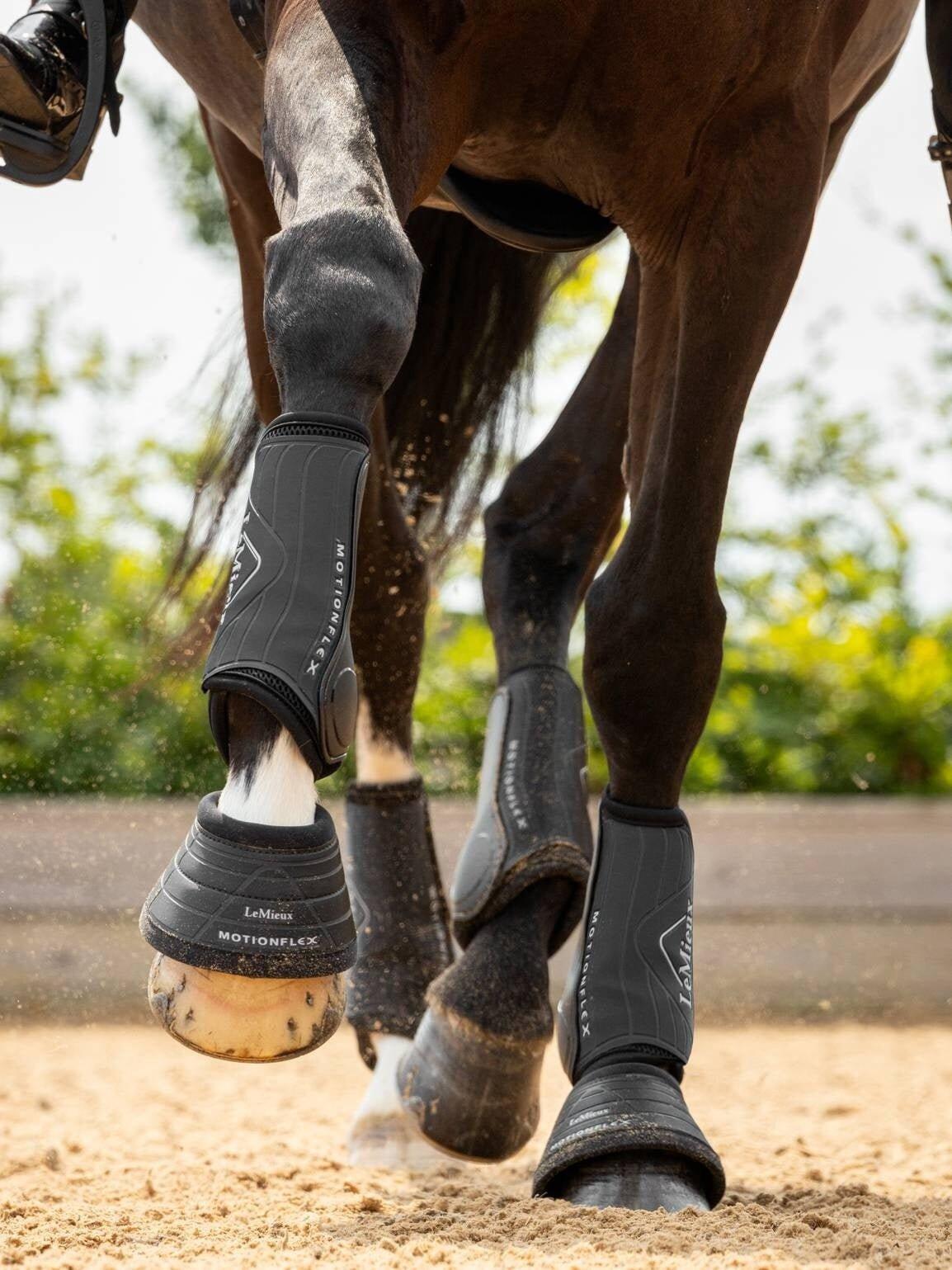 Guêtres de dressage pour cheval LeMieux Motionflex 5/7