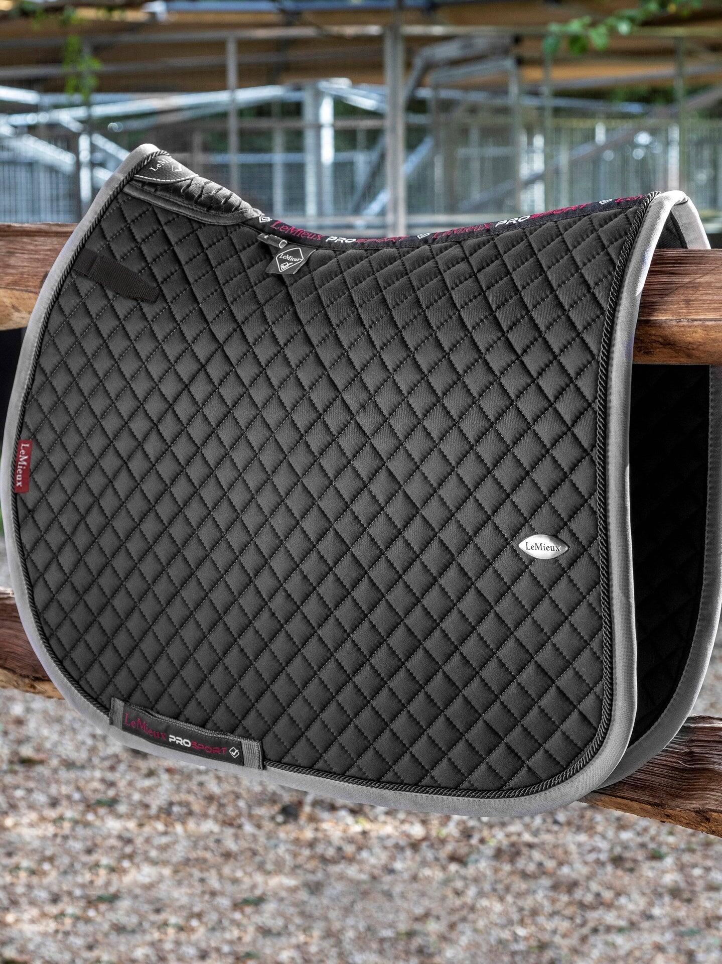Tapis de selle pour cheval LeMieux Wither Relief Jump 4/5