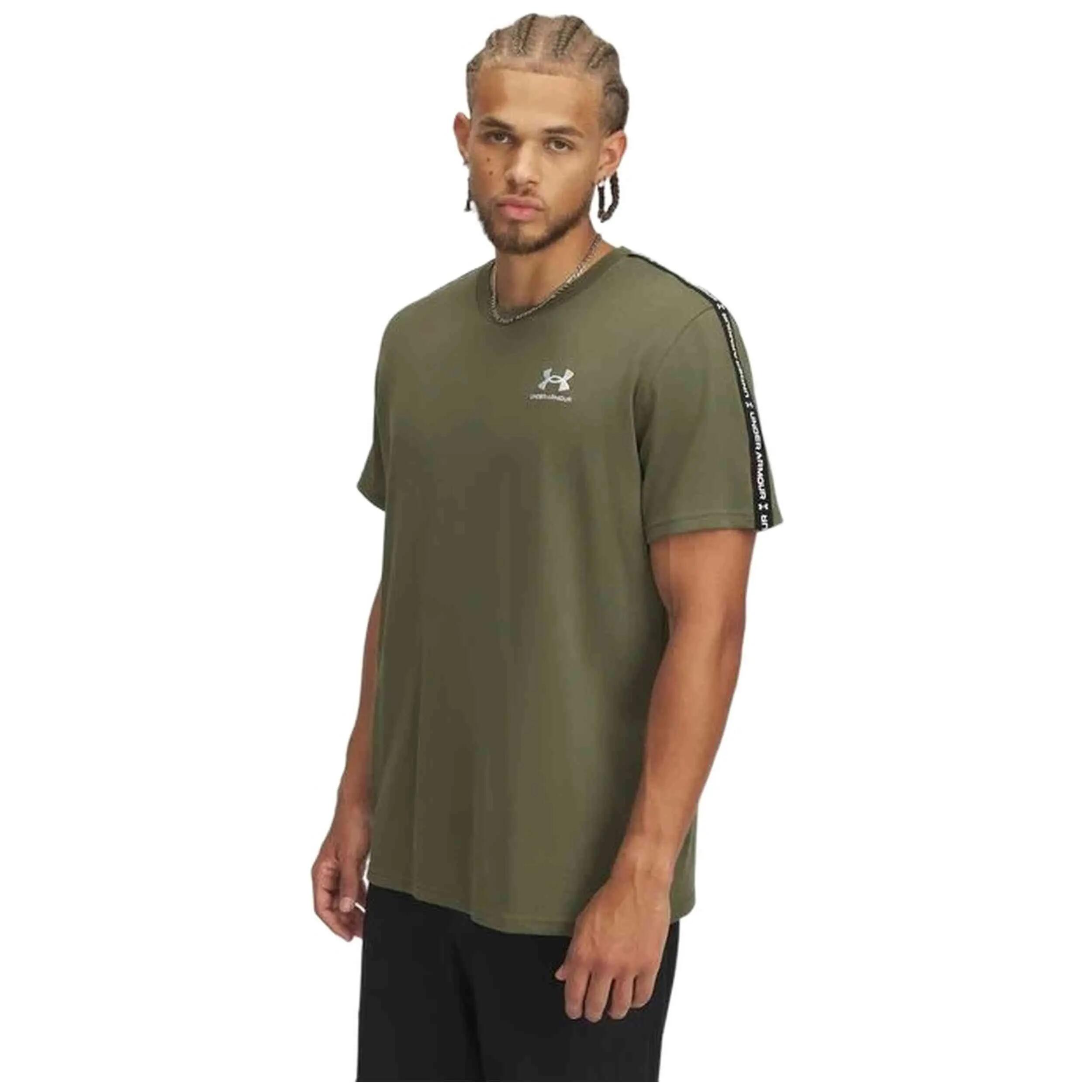 UNDER ARMOUR picture