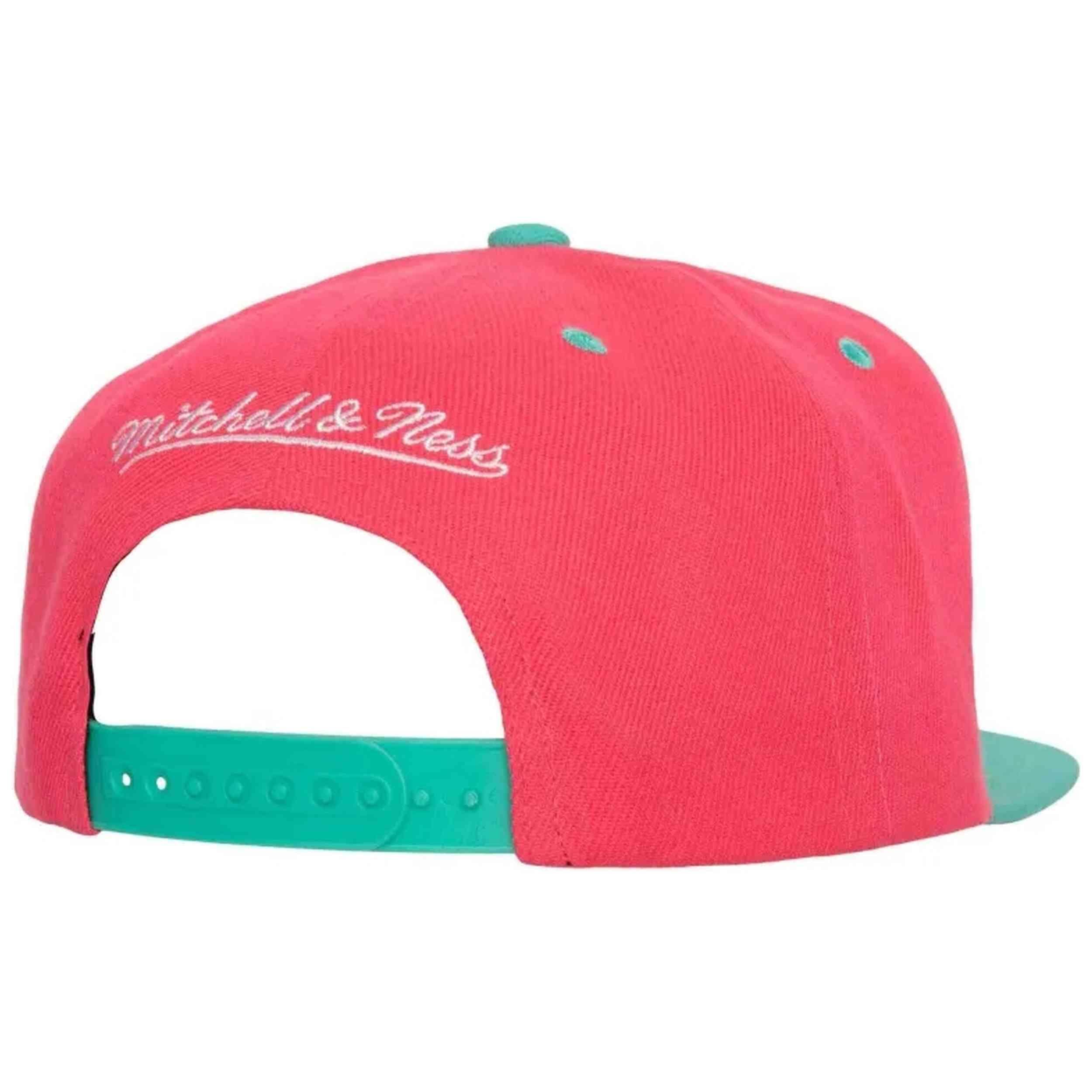 Casquette Mitchell & ness modèle HHSS5732-BCEYYPPPGNBK pour homme 2/4