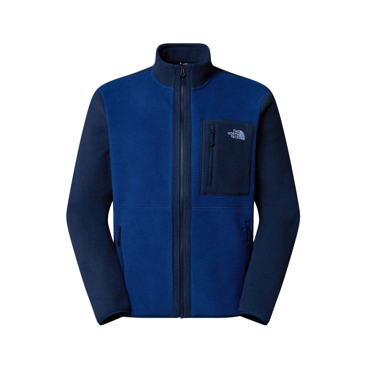 bleu marine.
