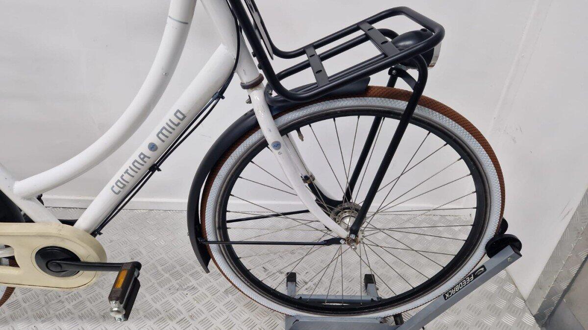 Cortina U4 | Gebruikt | 57 cm | 28" | Shimano Nexus 7-speed | Wit 3/4