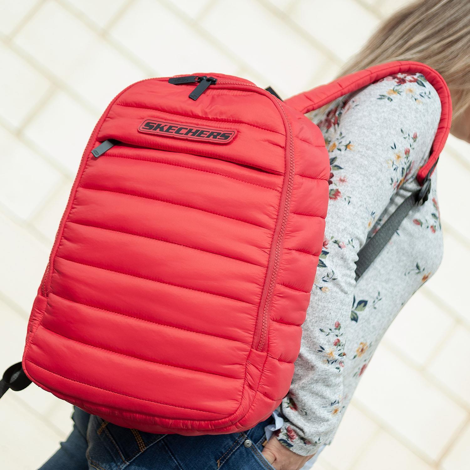 Mochila Deportiva Jogging 12.8L Aspen Color Rojo Escarlata 4/5