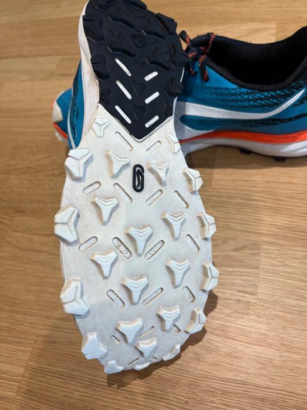 Tussen Particulieren - Te koop Trailschoenen kiprun race 3 4/4