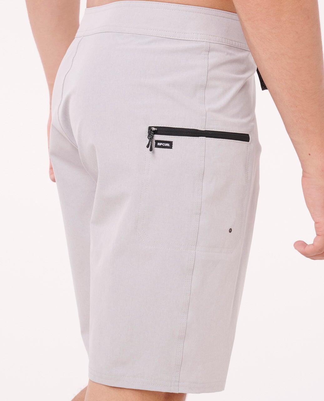 Bermuda Masculina 21" de Secagem Rápida com Bolso 7/7