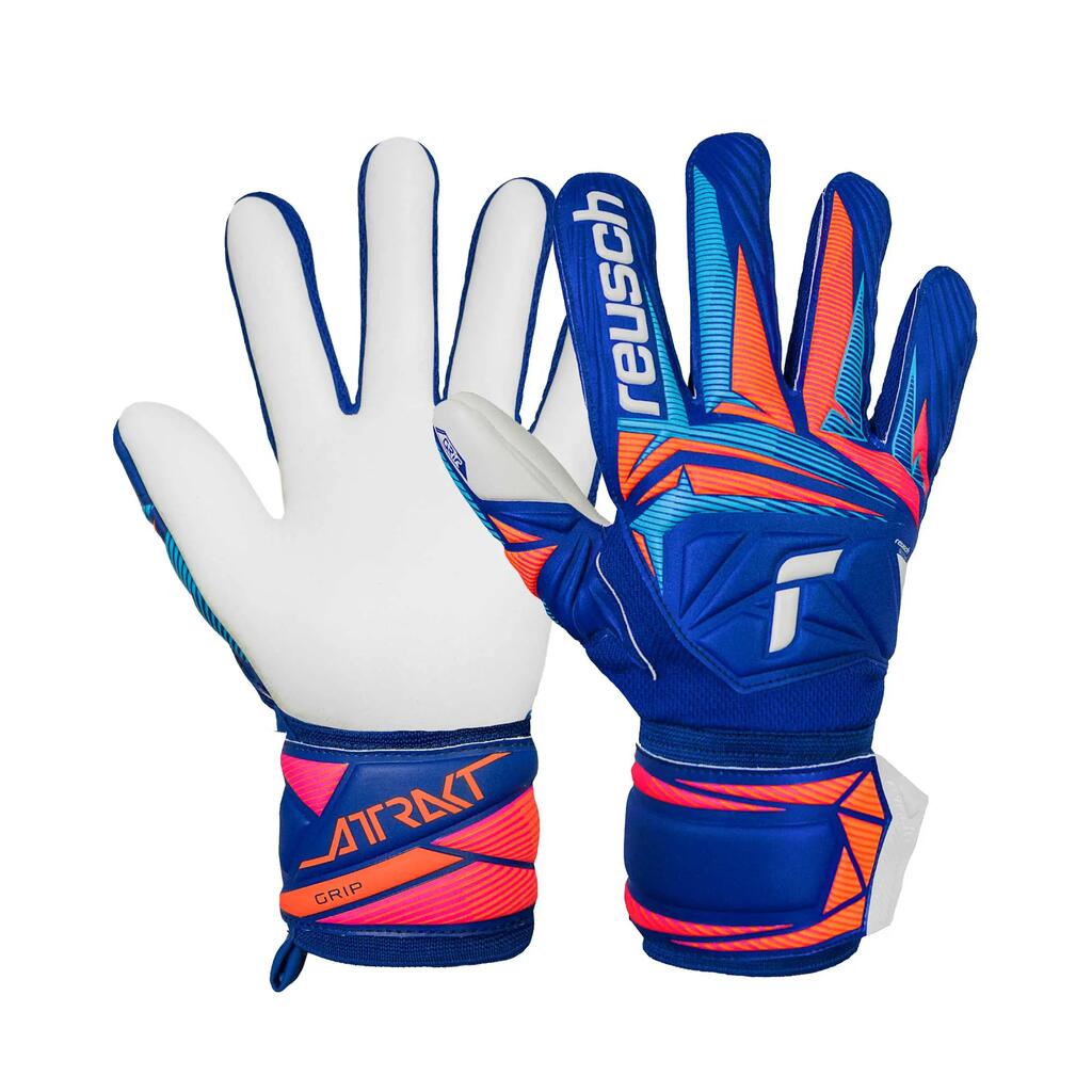 Goalkeeper gloves Reusch Attrakt Grip