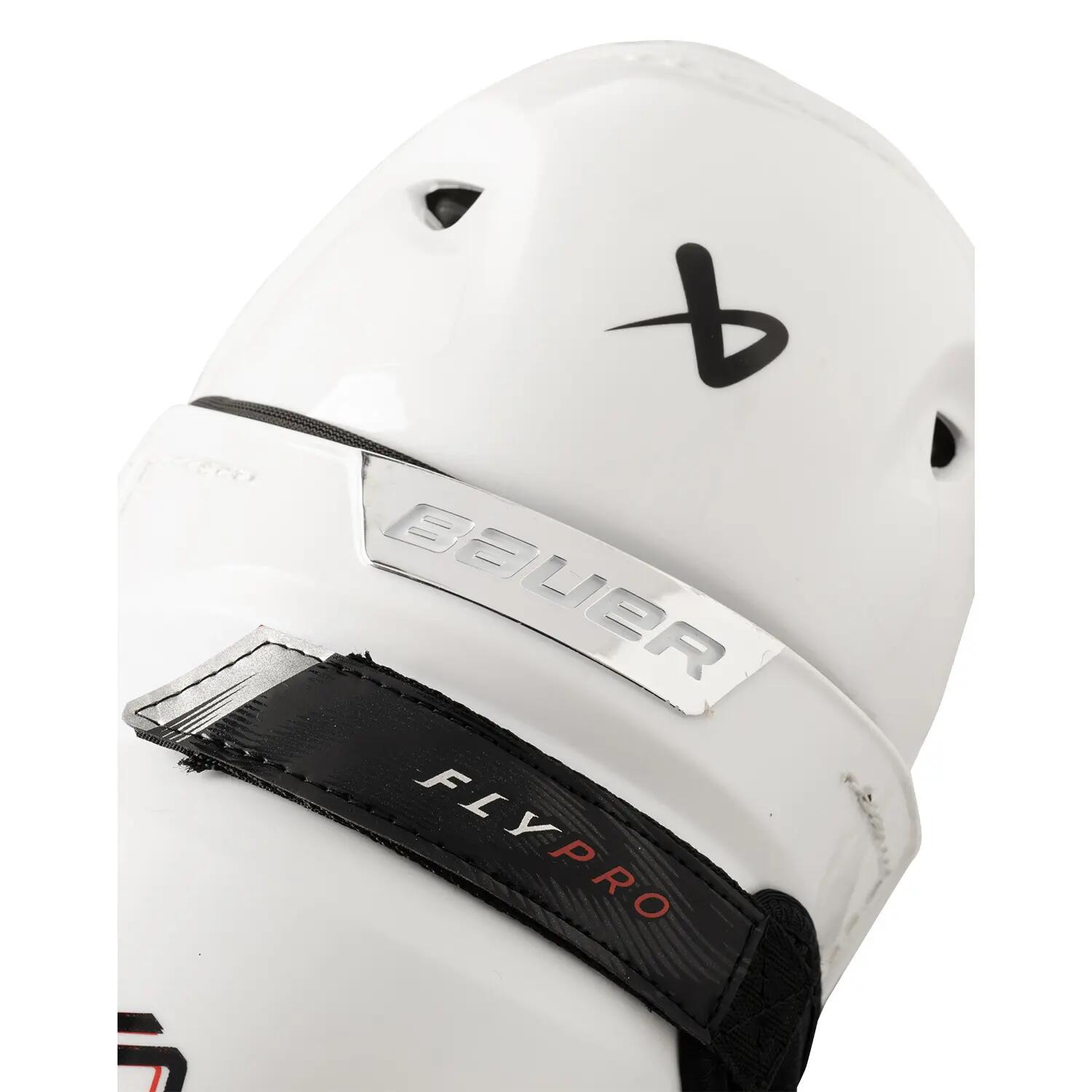 BAUER Vapor Flypro Intermediate witte hockeyscheenbeschermers voor kinderen 3/6