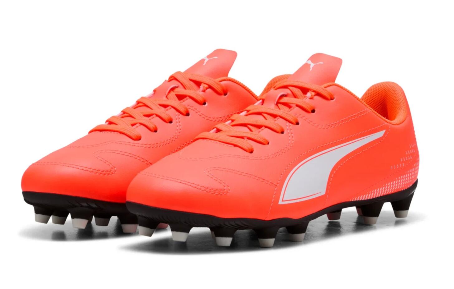 Chaussures de football PUMA Victoria II Jr. rouge/blanc 1/6