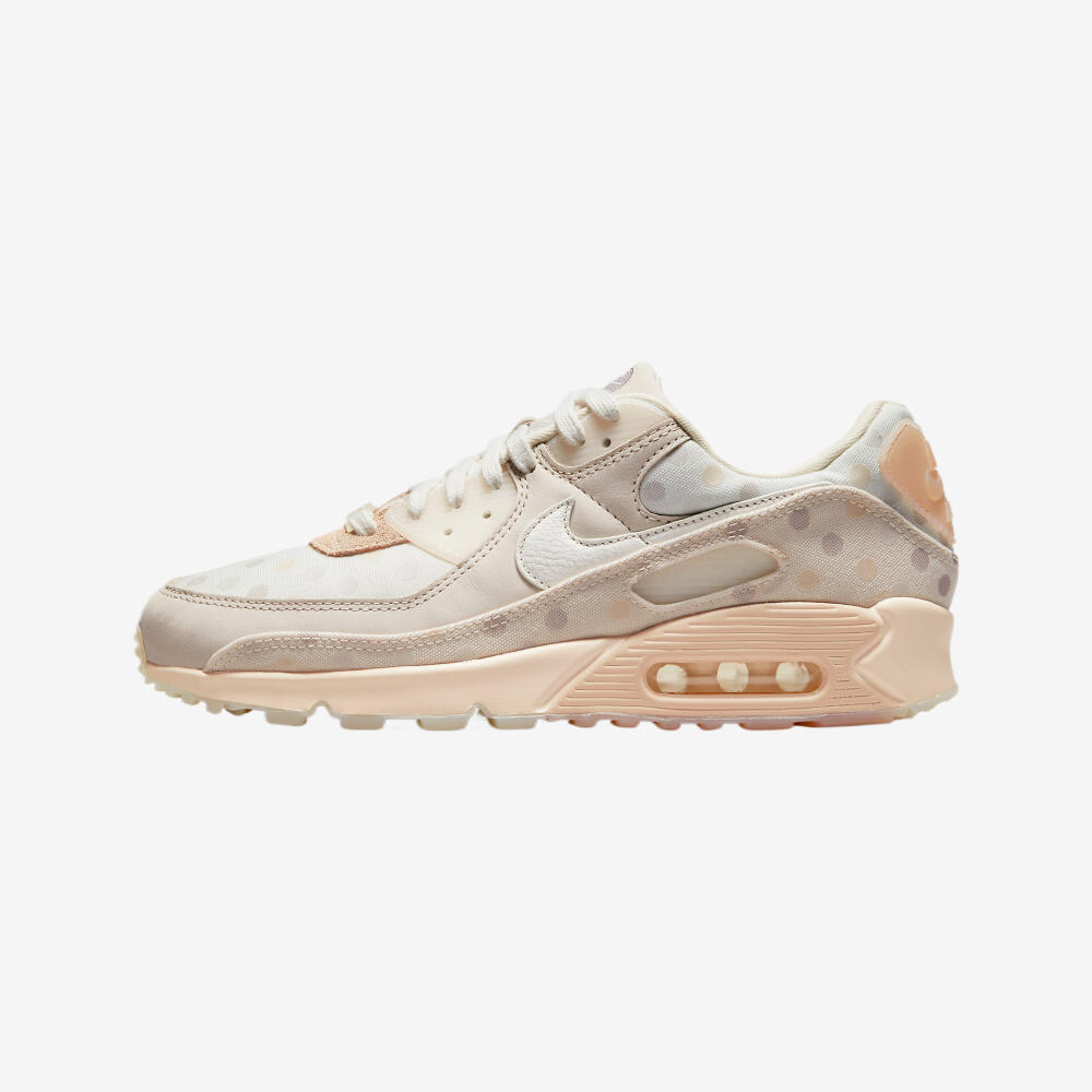 NIKE picture