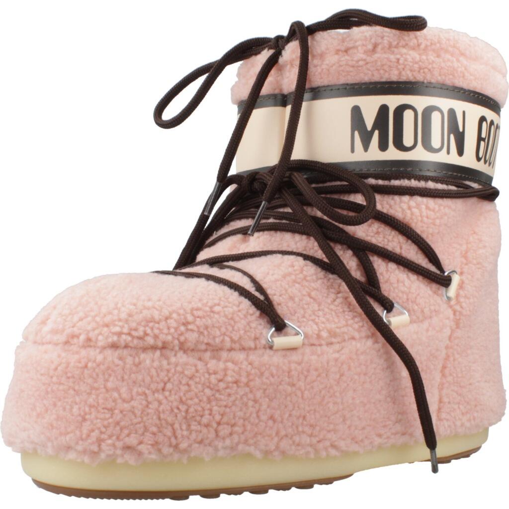MOON BOOT picture