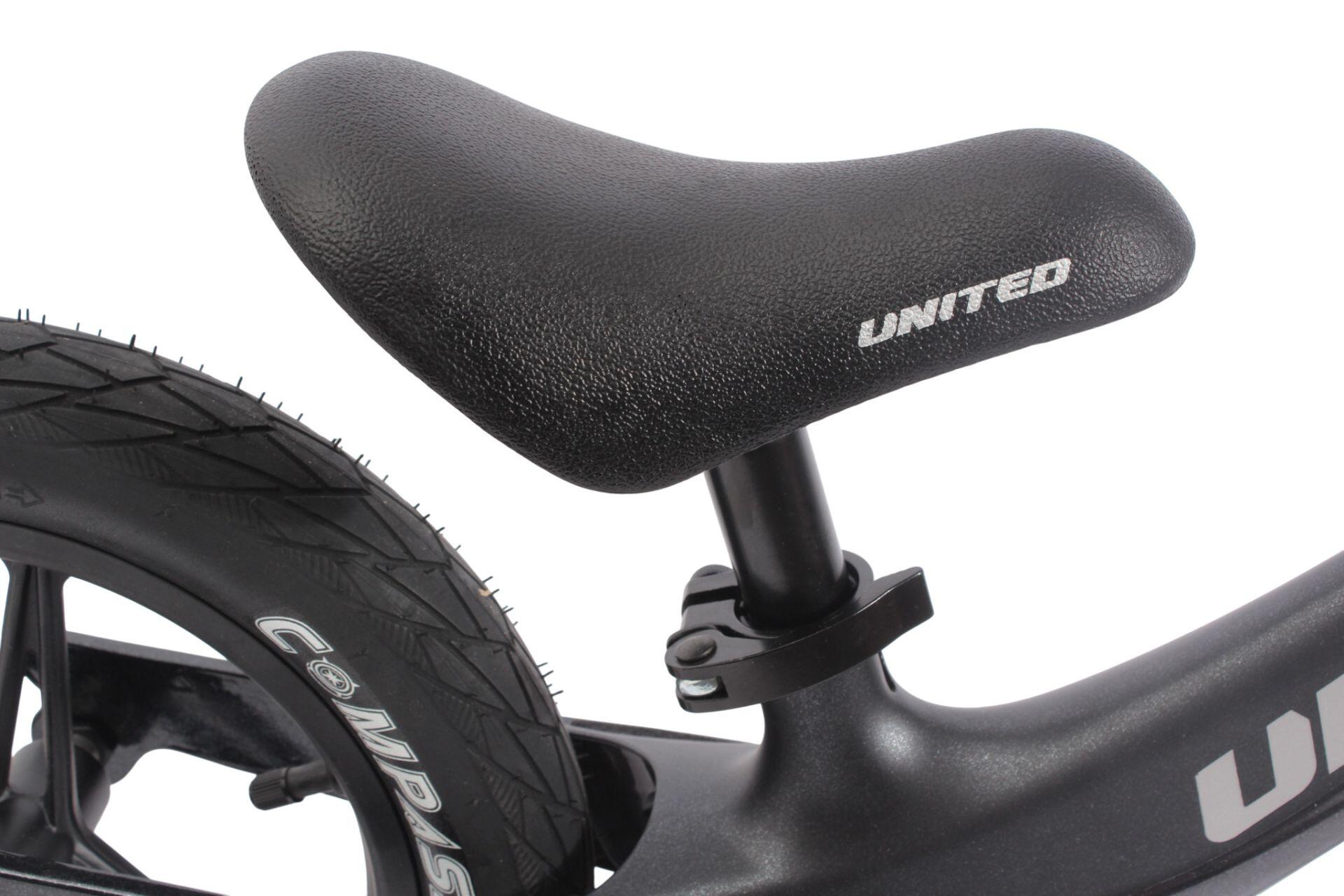 BMX fiets wiel magnesium KHE UNITED 12 inch 2,9 kg 5/7