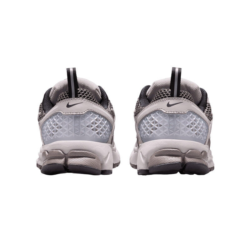 Basket Nike Zoom Vomero 5 GS Nike 6/7