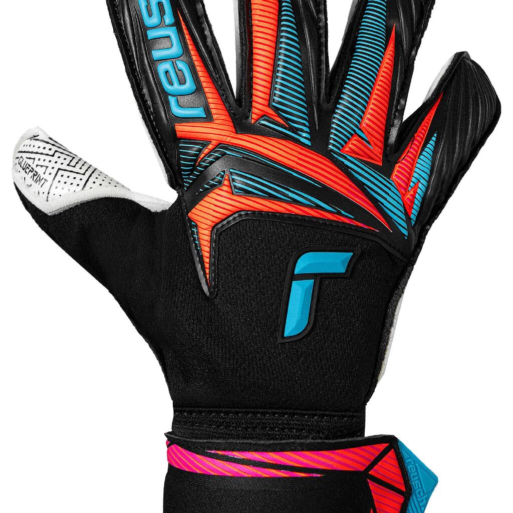 Goalkeeper gloves Reusch Attrakt Advance Evolution Glueprint