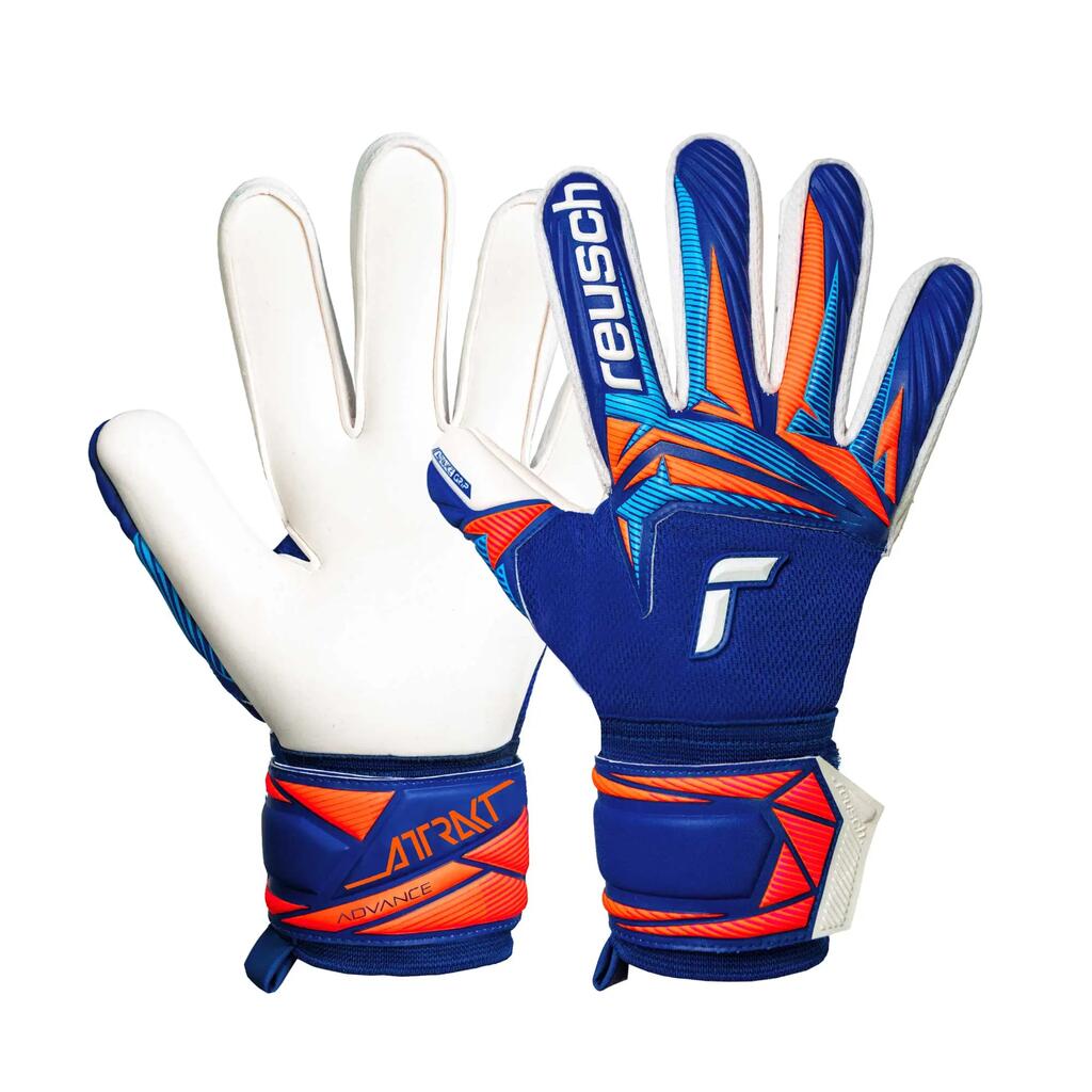 Goalkeeper gloves Reusch Attrakt Advance
