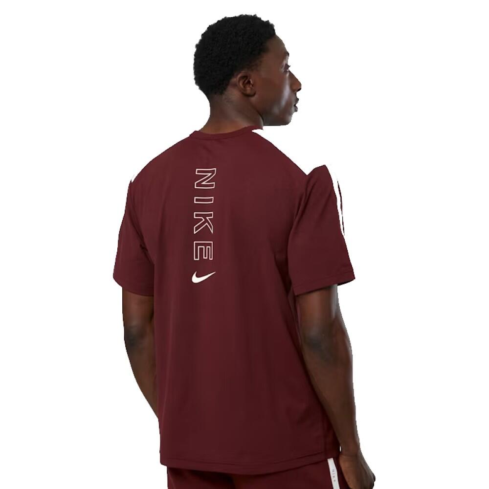 Camiseta Casual Hombre Nike Sportswear Men´s Dri-Fit T-Shirt IH4288-619 Burdeos 2/3