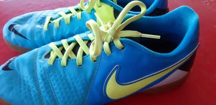 Entre Particuliers - NIKE Chaussures de sport Taille 38